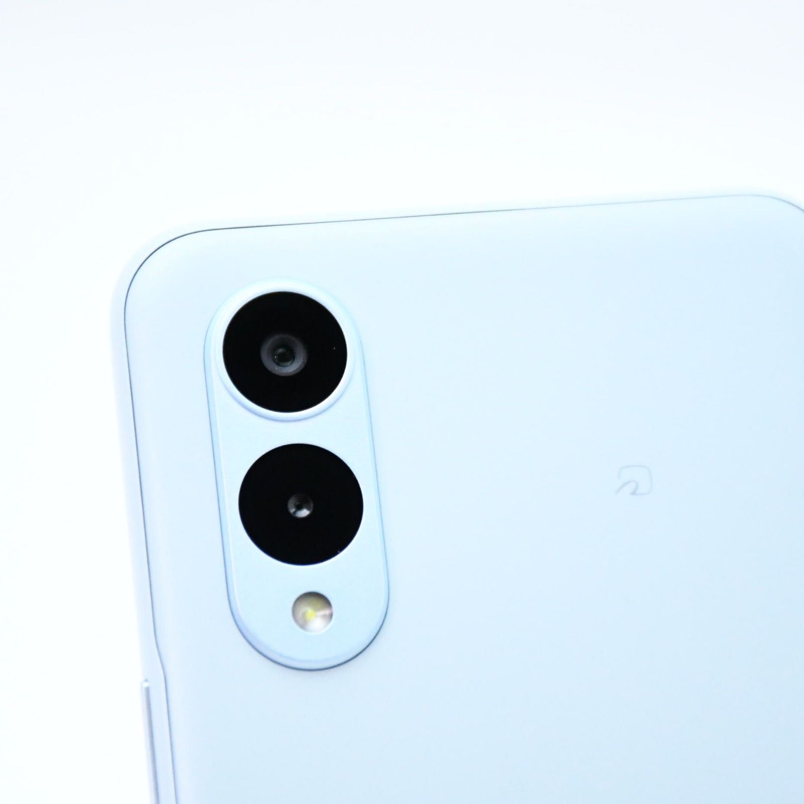 ドコモ版 SIMフリー arrows We2 FCG02 ライトブルー ドコモ版 SIMフリー arrows We2 FCG02 ライトブルー M10960512