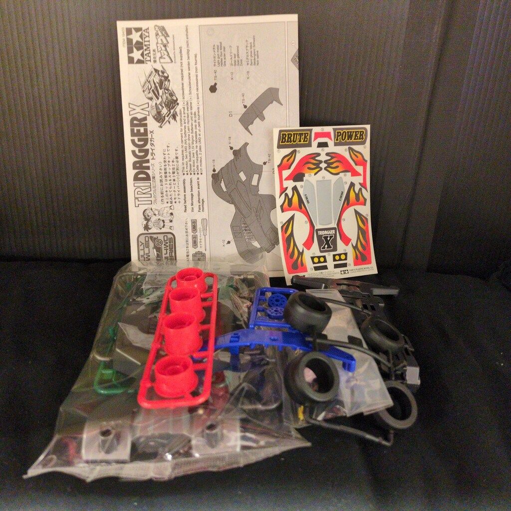 (未使用･未開封品)　タミヤ フルカウルミニ四駆シリーズ No.03 トライダガーX (スーパー1シャーシ) 19403 df5ndr3 未使用・未開封品) タミヤ フルカウルミニ四駆シリーズ No.03