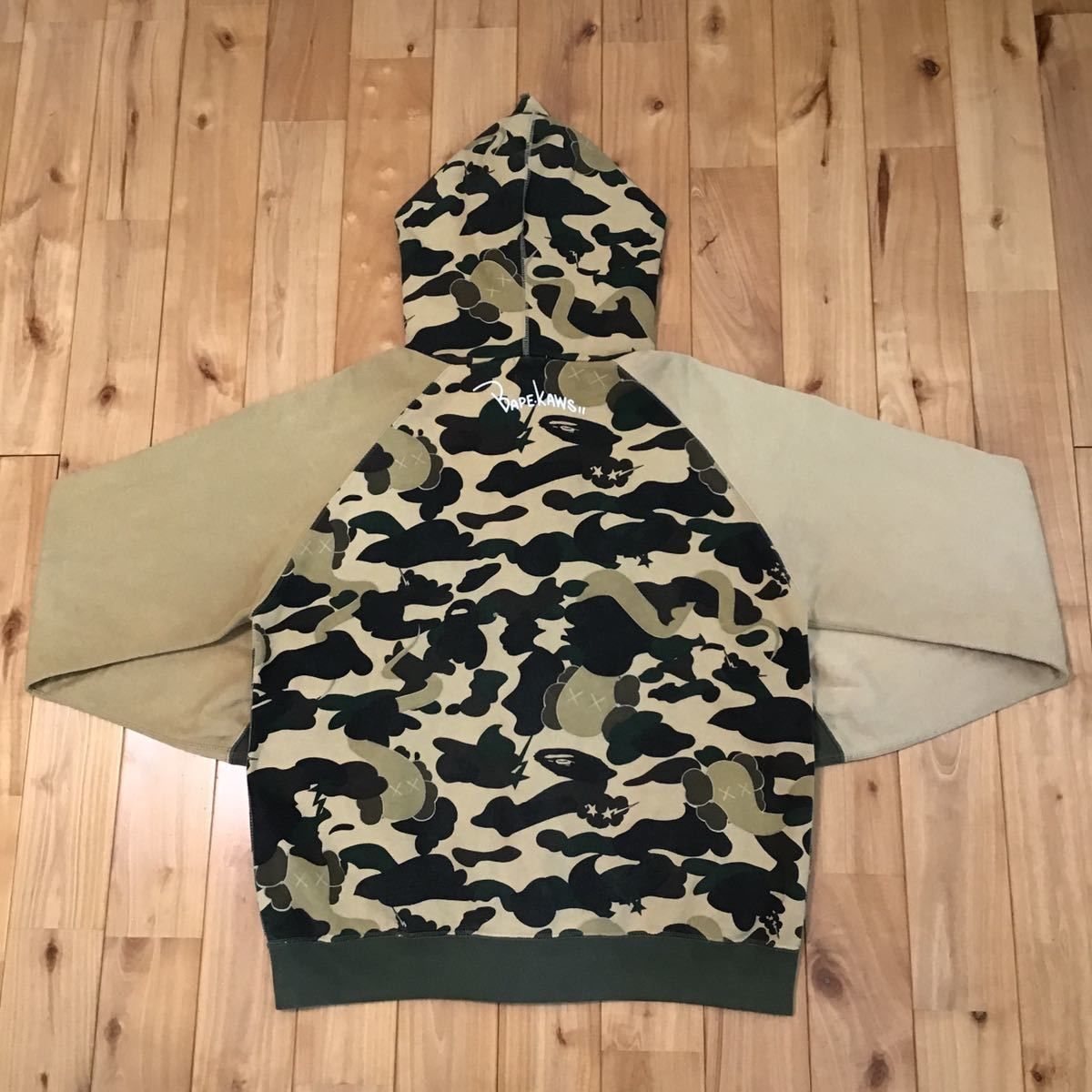 ☆激レア☆ kaws × bape crazy 1st camo yellow パーカー Sサイズ a 