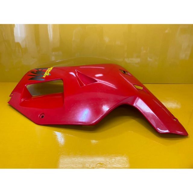 サイドカバー 右