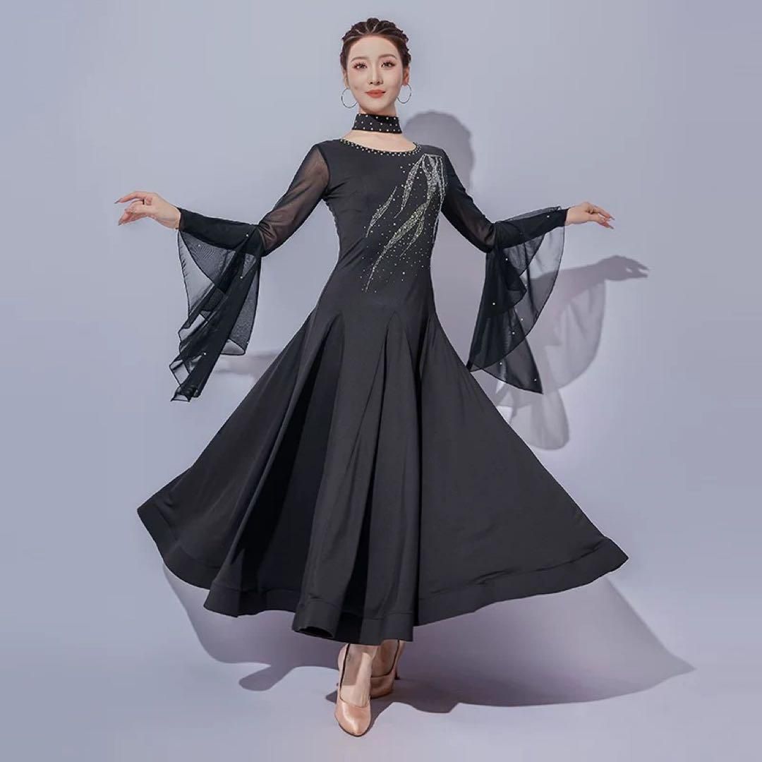 ストーン付きダンス練習用ワンピース??スタンダードの練習着におすすめ