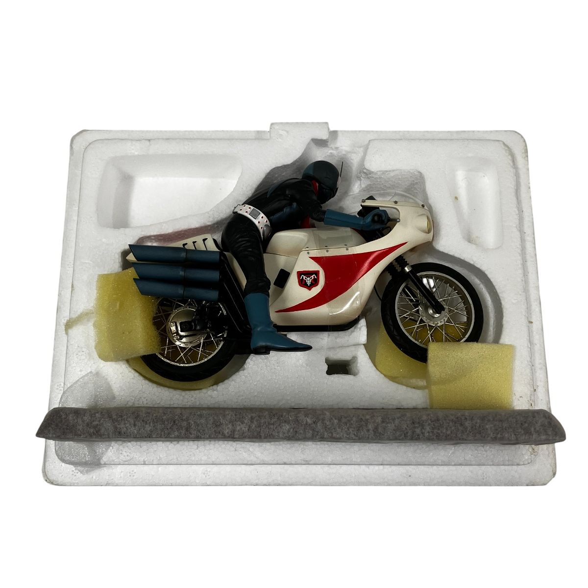 B-CLUB 仮面ライダー旧1号&サイクロン号 ポリストーン製 塗装