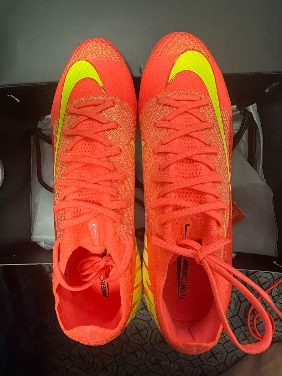 NIKE(ナイキ) エア ズーム マーキュリアル ヴェイパー 16 エリート SE FG
