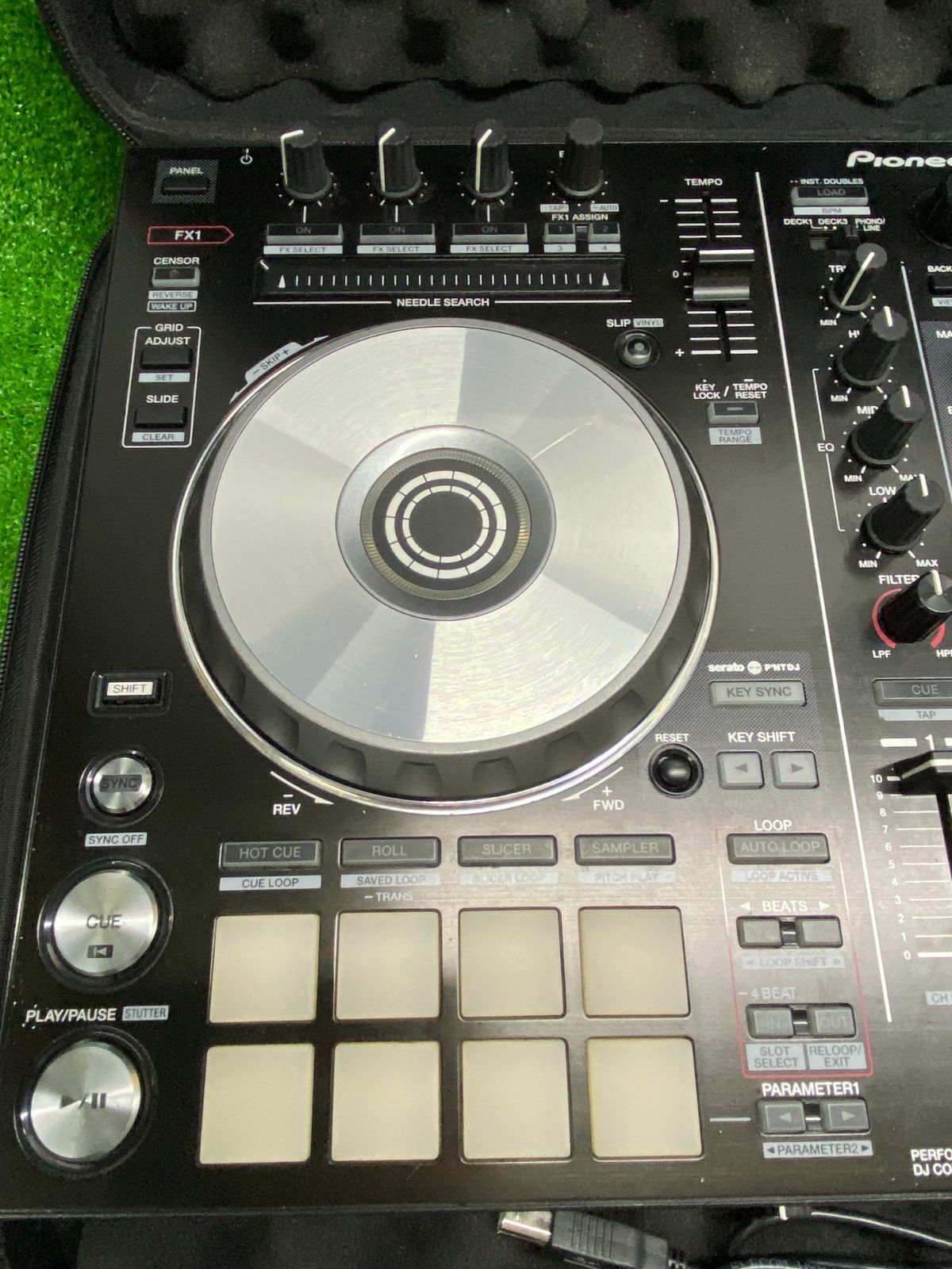 ●Pioneer パイオニア DJコントローラー DJ-SR2 USB給電 通電 済み ACアダプター クッションケース付き 2011年製 u251010_200