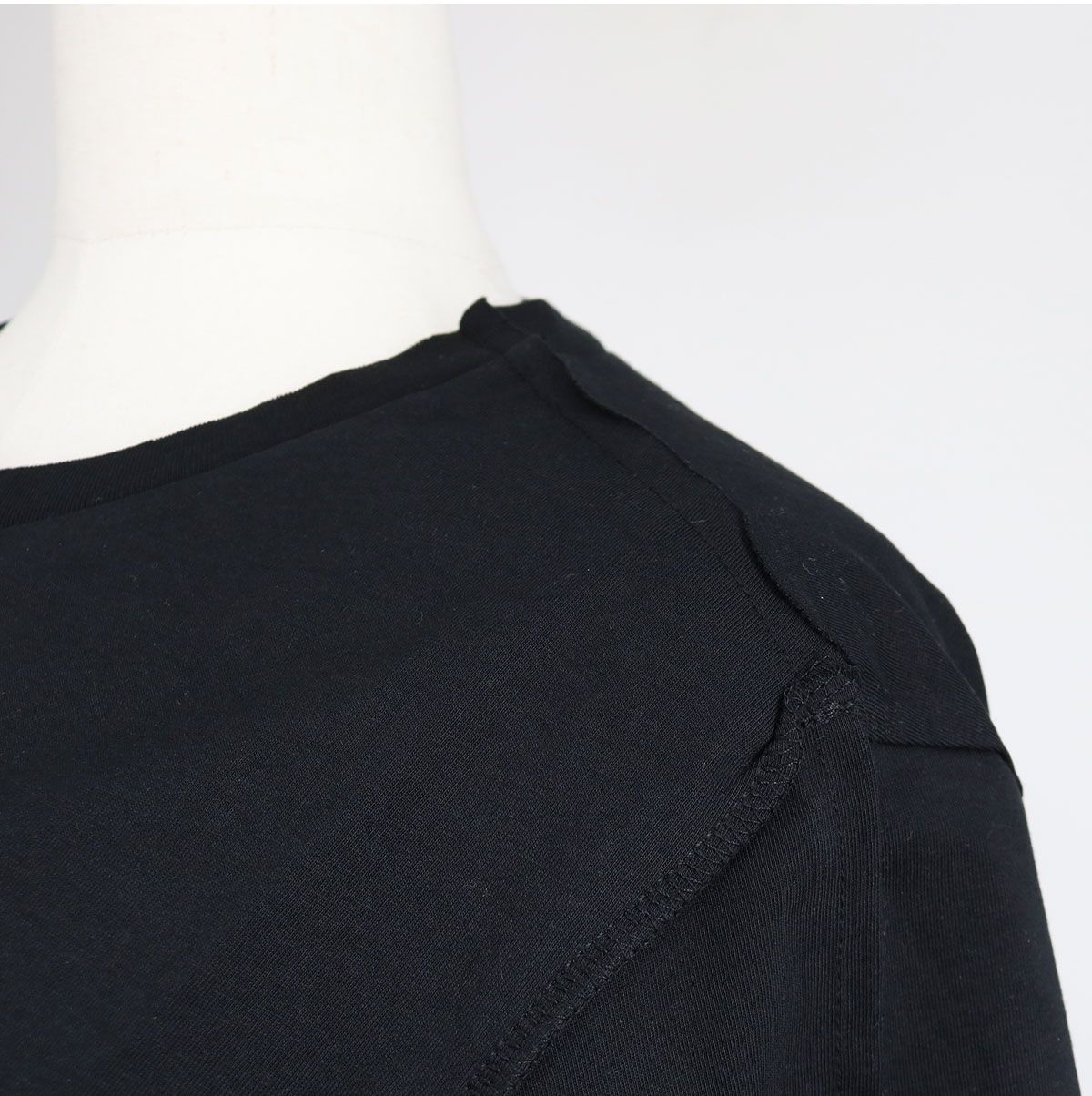 ■MM6 Maison Margiela KIDS 大人もOK！ロゴTシャツ M60775 楽天市場】□MM6 Maison Margiela KIDS エムエムシックス メゾン