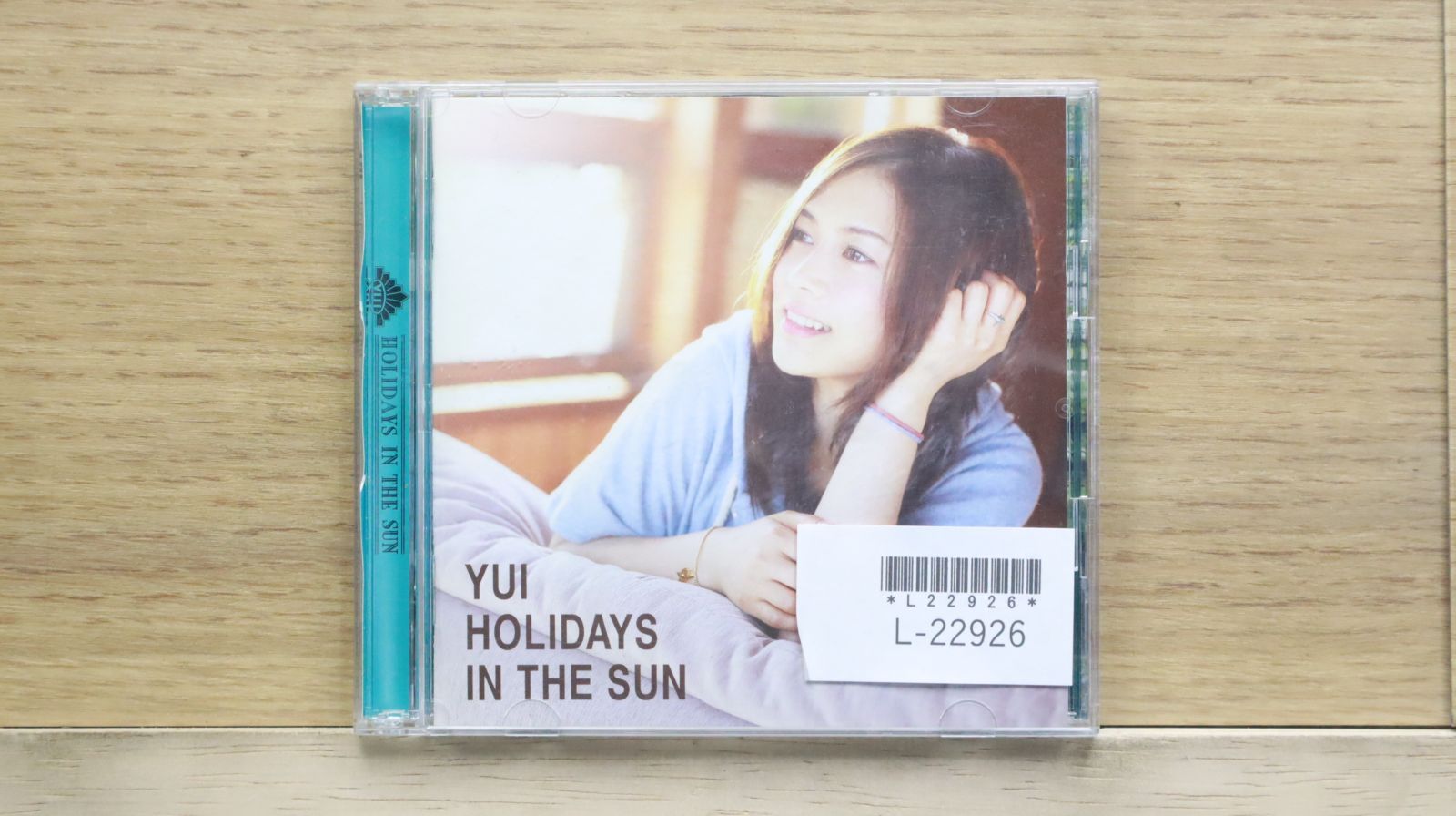 邦楽 YUI Laugh away CD MC05MjYyLmpwZWc.jpeg