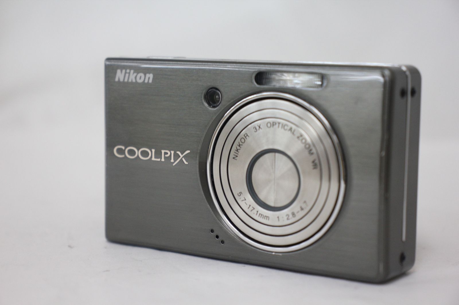 Nikon COOLPIX S510コンパクトデジタルカメラ Amazon.com : Nikon COOLPIX S510 8 Megapixel Digital Camera