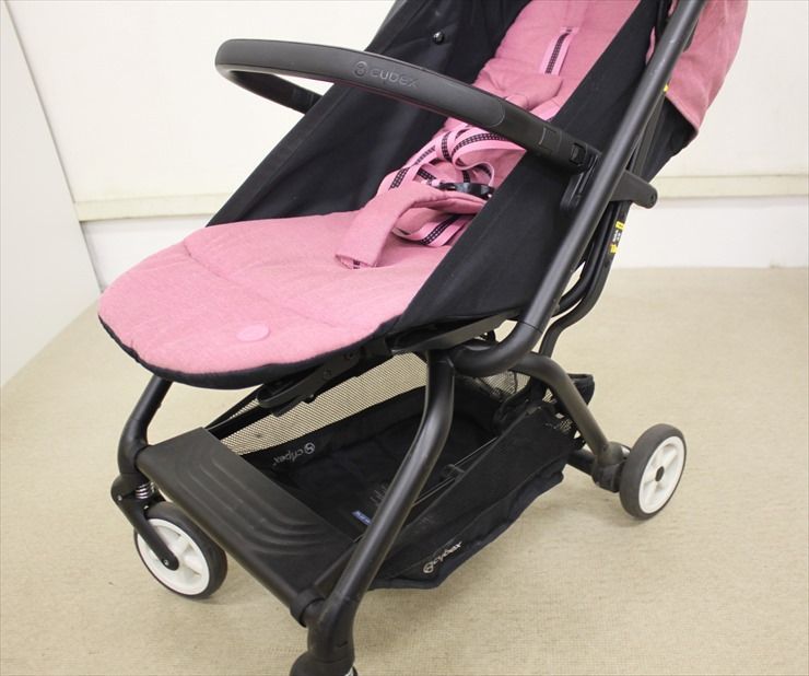 cybex EEZY S B2 折りたたみベビーカー ピンク　マグノリアピンク cybex EEZY S B2 折りたたみベビーカー ピンク マグノリアピンク 外出