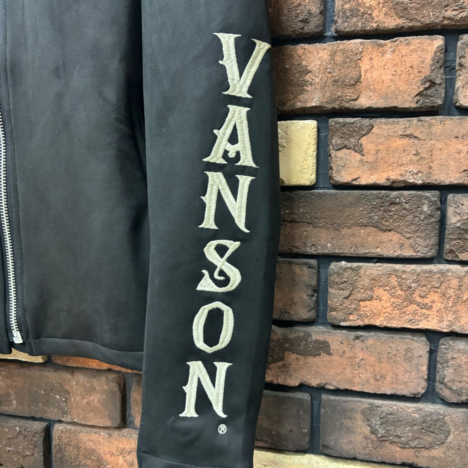 希少バンソン VANSON バンソン パーカー フライングエンブレム＆チマヨ柄 刺繍