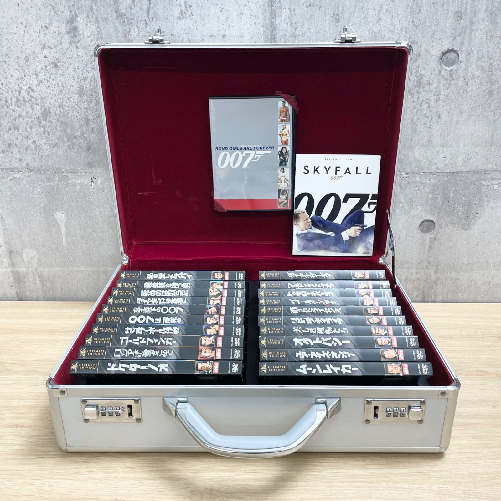 【得価大人気】未開封　007 限定アタッシュケース アルティメットコレクション DVDbox 洋画・外国映画