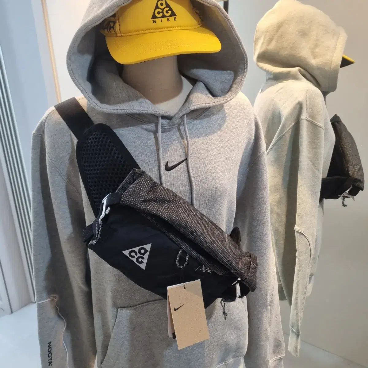 ナイキ acg アイセン ファニー パック ブラック