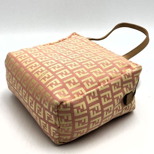 FENDI フェンディ ズッカ柄 ズッキーノ マルチポーチ メイクポーチ FENDI フェンディ ズッカ柄 ズッキーノ マルチポーチ メイクポーチ