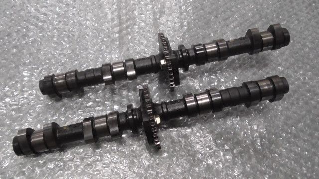 CB400SF VTEC NC39-1020xxx の カムシャフト 1747182683