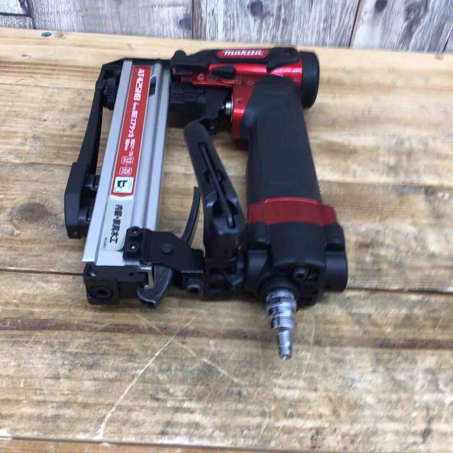 makita 高圧エアタッカ