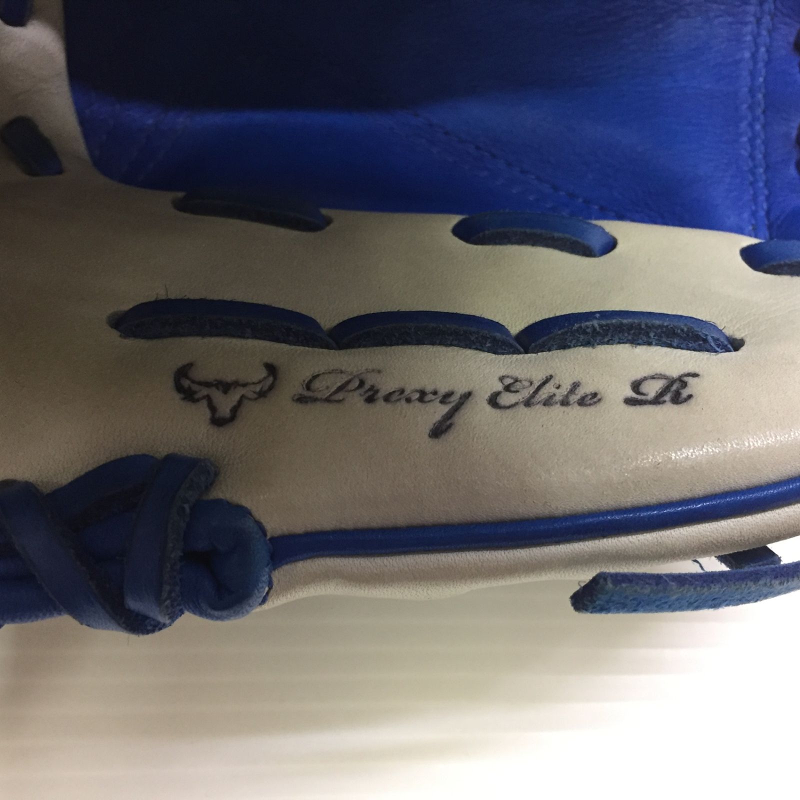 中古品 ミズノ MIZUNO ミズノプロ 軟式 投手用 オーダーグローブ HAGAJAPAN 刺繍入り 左投げ 2038 中古品 ミズノ MIZUNO ミズノプロ 軟式 投手用 オーダーグローブ