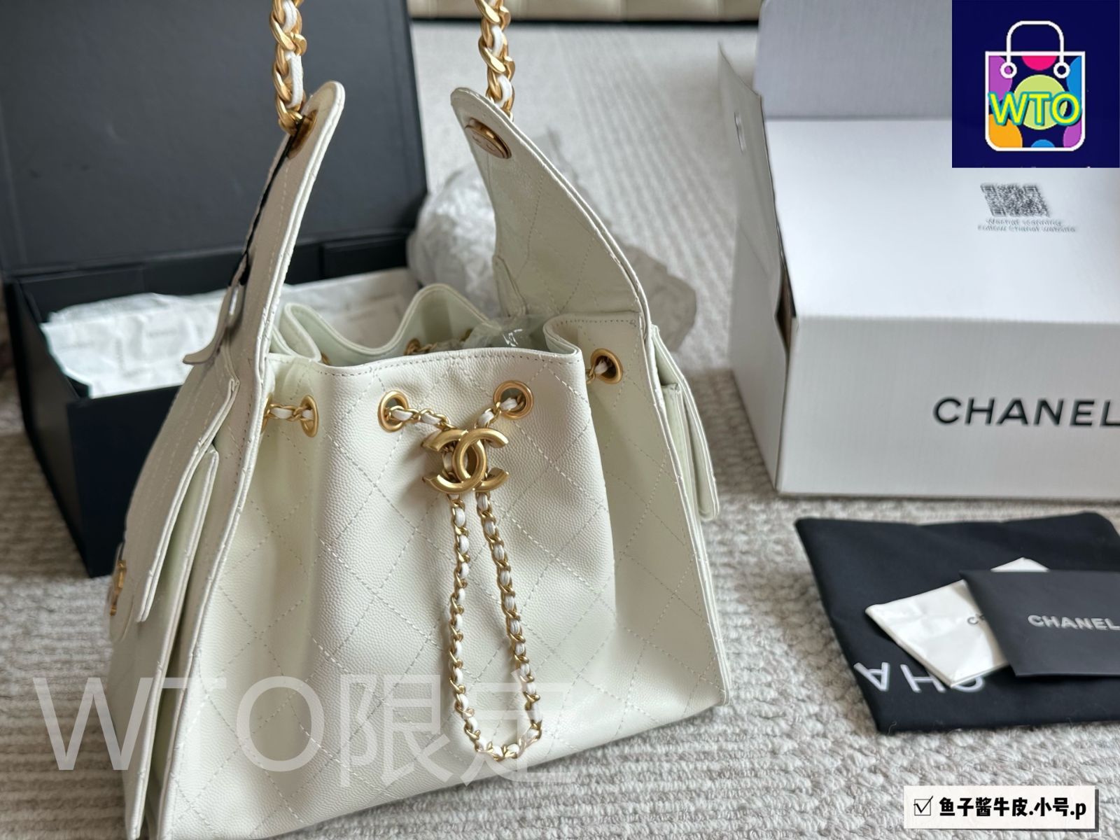 今日特価】Chanel シャネル ホボ キャビアレザーで質感が細かく