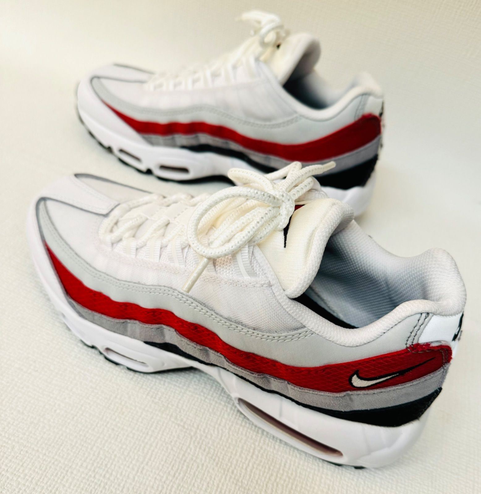 未使用品 NIKE ナイキ【AIR MAX 95 ESSENTIAL スニーカー】タグ・箱 