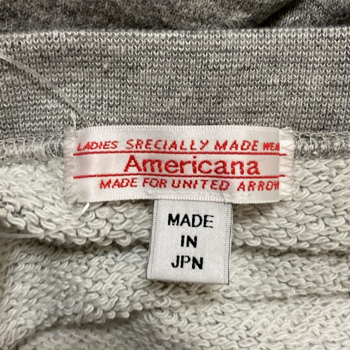 美品　アメリカーナ　トレーナー AMERICANA(アメリカーナ) トレーナー レディース - グレー 長袖