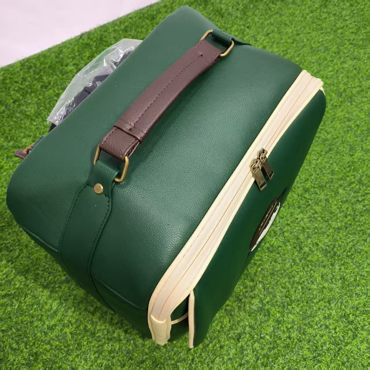 キャリーバッグ