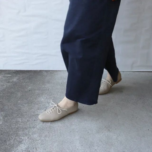 スクエアトゥ ゴム紐