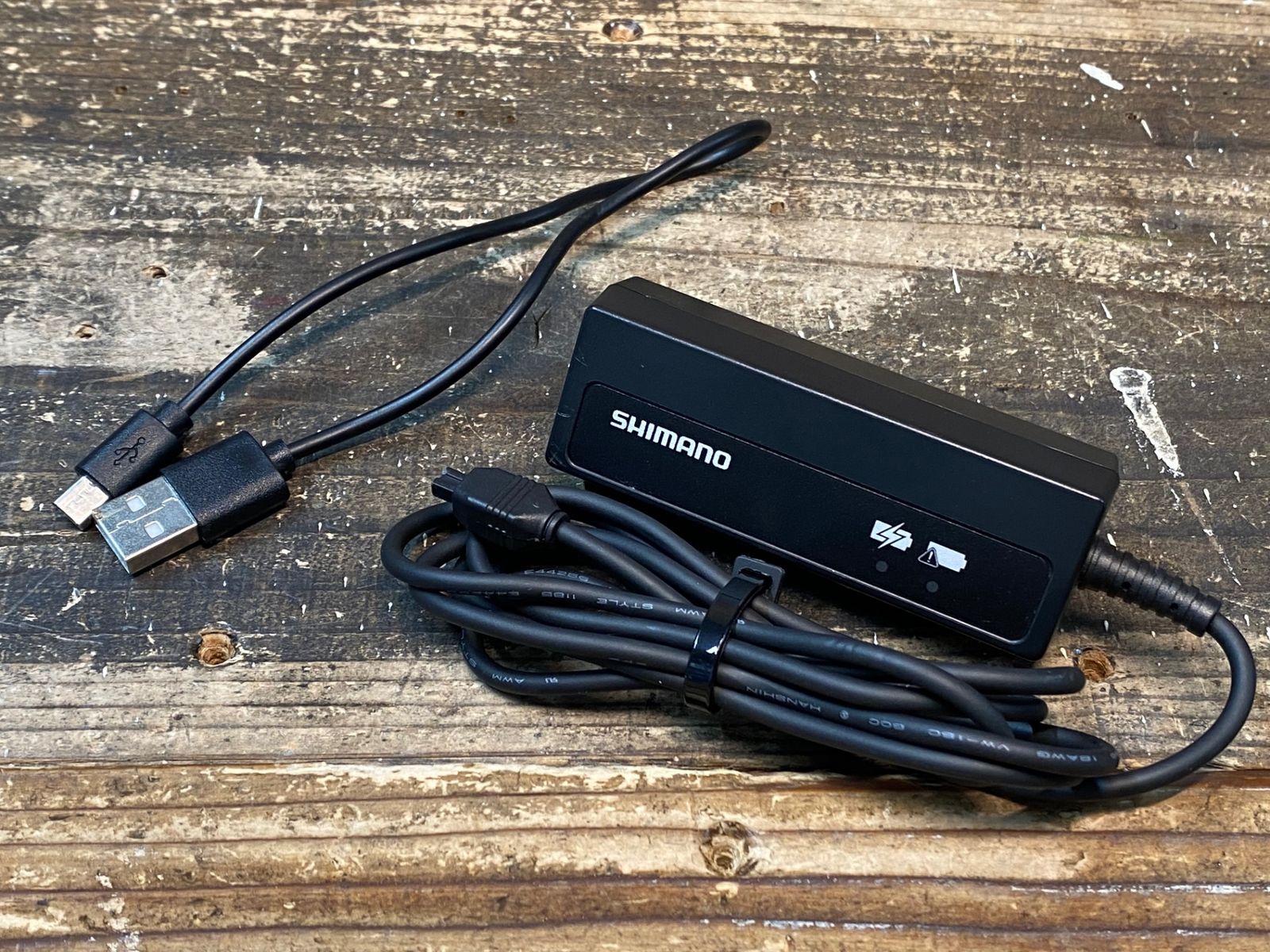 シマノ バッテリーチャージャー SM-BCR2 IU694 シマノ SHIMANO SM-BCR2 