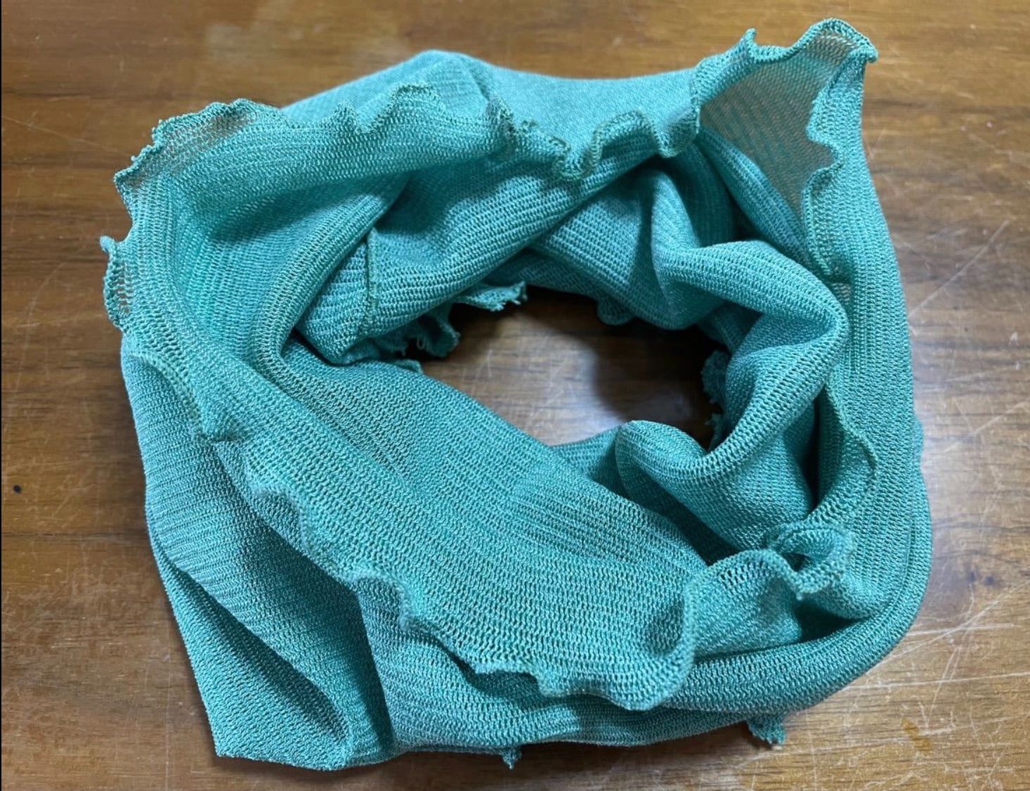 クリンクル加工綿・ポリエステルブラックシングルネックウォーマー新品  