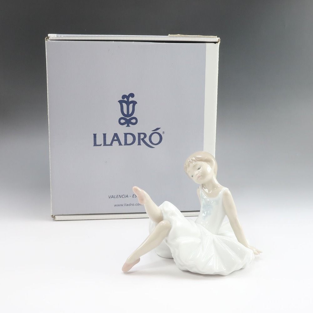 Lladro リヤドロ リトルバレリーナ くつろぎ 8217 ポーセリン _ 置物 オブジェ