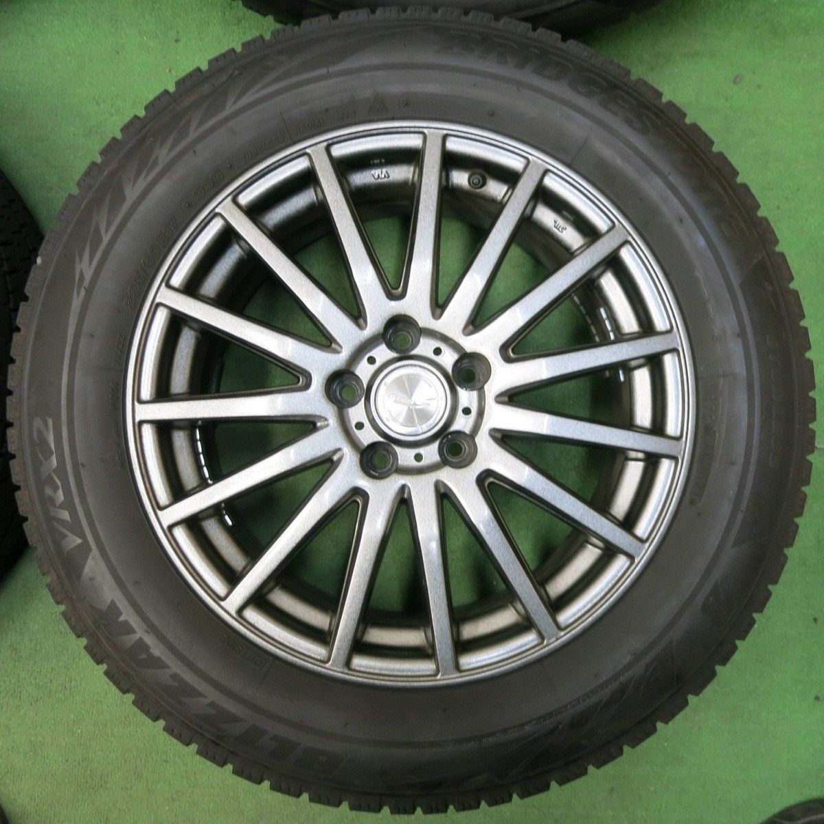 225/65R17 ブリヂストン バリ溝 スタッドレス 225/65R17☆4本価格☆バリ溝☆スタッドレス祭☆2