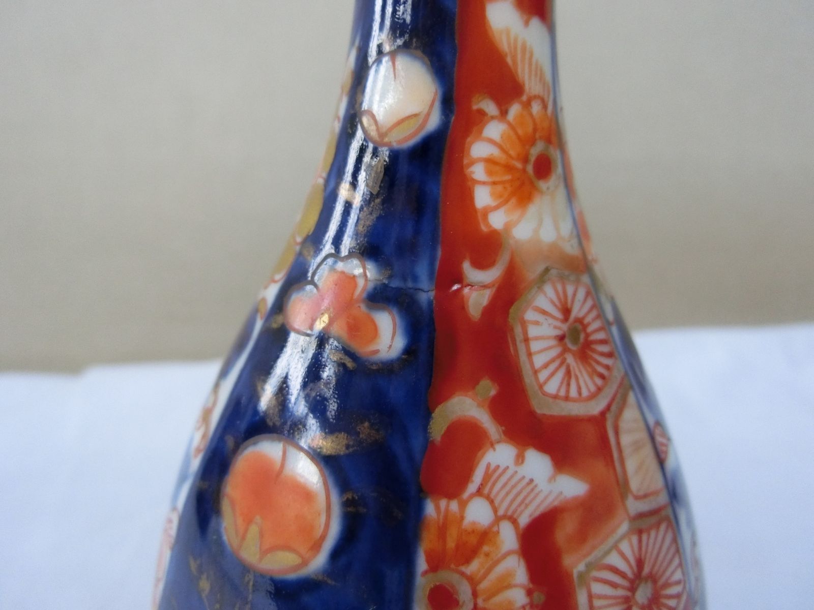 【伊万里　細長瓢箪徳利　色絵 　鑑賞陶磁器　花紋】◆骨董古美術　インテリア　花器 希少！伊万里 細長瓢箪徳利 色絵 鑑賞陶磁器 花紋分割文 コレクション