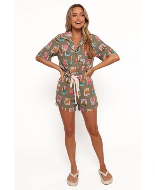 【送料無料】 Petal and Pup レディース ハーフパンツ・ショーツ ボトムス Women's Everlee Romper Olive print
