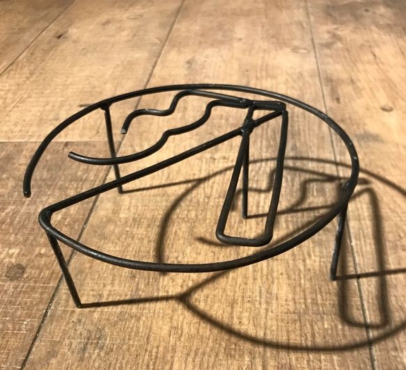 ウォールデコ　禁煙マーク　アイアン　ハンドメイド　あえて手曲げ　直径15cm