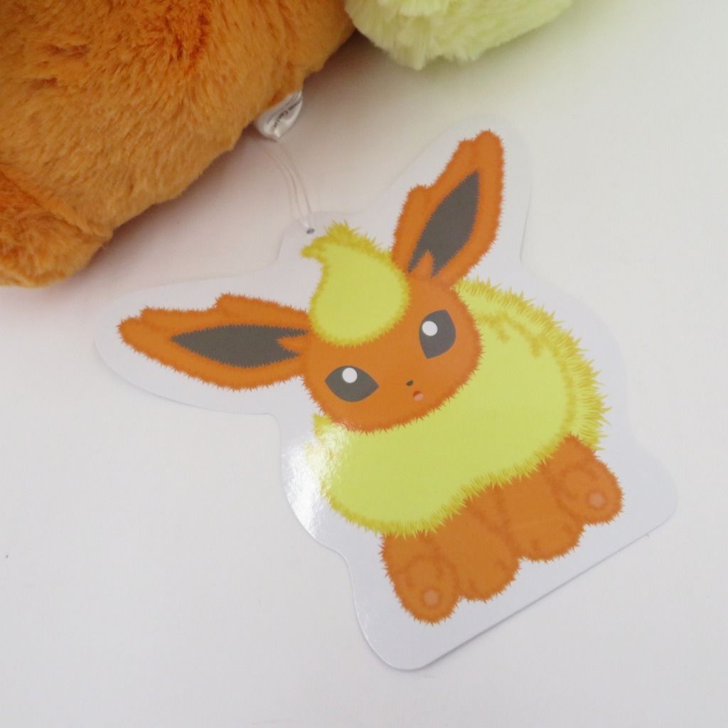 ポケモン　ポケモンセンター ぬいぐるみ　ブースター ふわふわ抱きぬいぐるみ Amazon.co.jp: ポケモンセンターオリジナル ふわふわ抱き