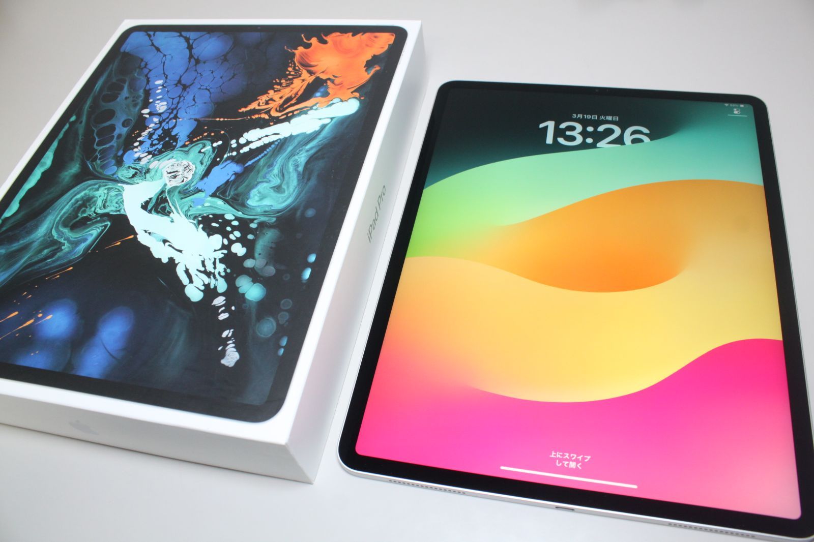 iPad Pro 12.9インチ (第3世代) 64GB Wi-Fi 12.9インチiPad Pro Wi-Fi + Cellular 64GB - シルバー（第3世代
