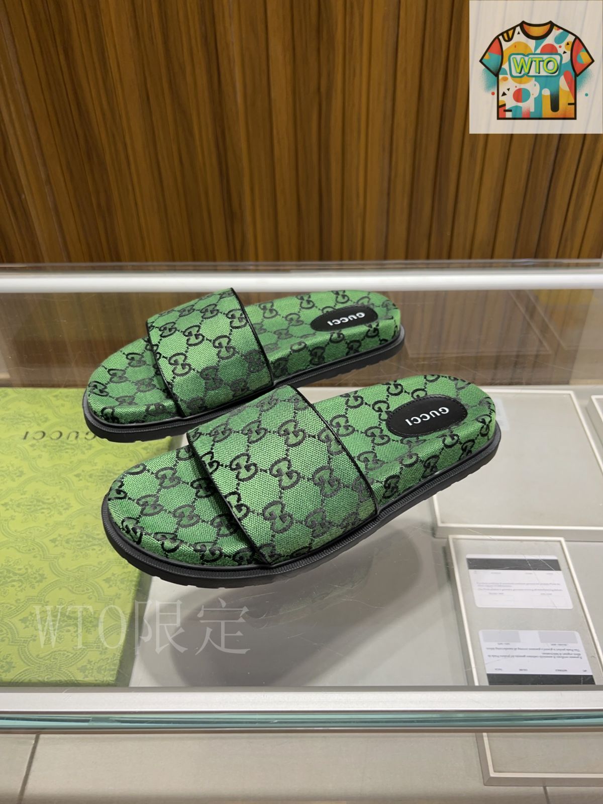 Gucci グッチ メンズ スリッパ03-3 - メルカリ
