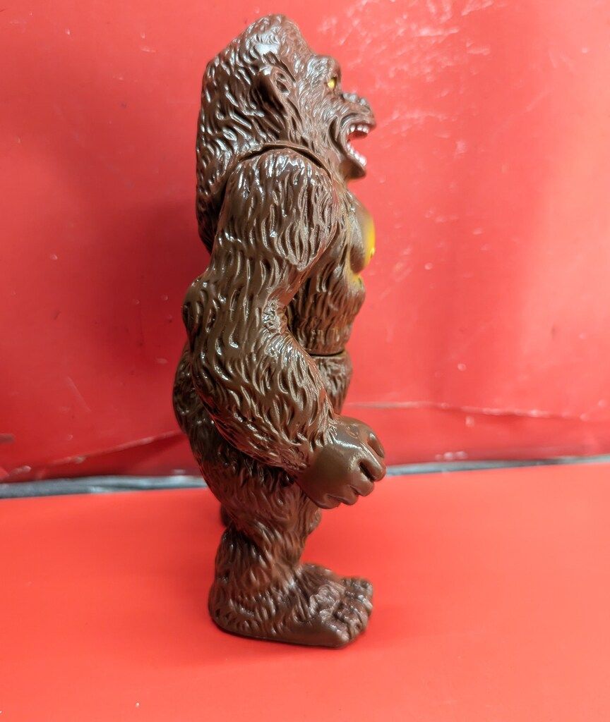 マルサン 復刻 ウルトラ怪獣シリーズ ジャイアントゴリラ 茶成型 黄 金塗装