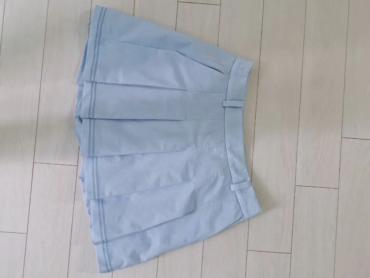 茶道具　ゆり工房　中村百合恵作　本錫製　花器　花入　共箱　V　9246 茶道具 ゆり工房 中村百合恵作 本錫製 花器 花入 共箱 V 9246