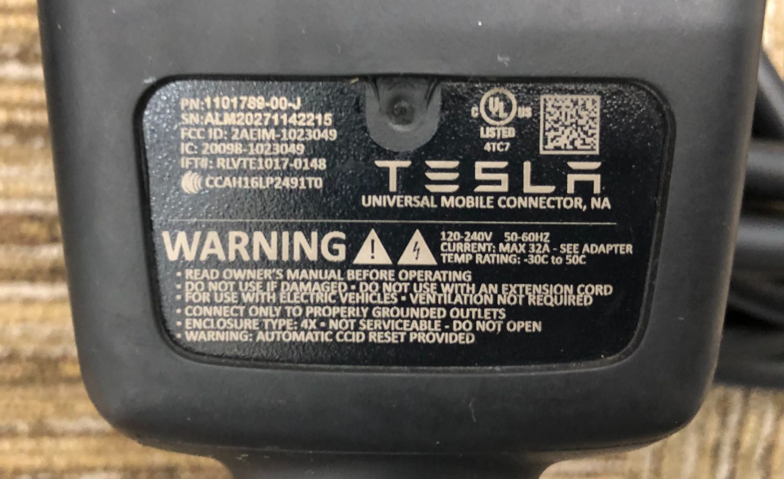 【中古品】テスラモバイルコネクター Tesla(テスラ) GEN II モバイルコネクター 日本正規品 - メルカリ