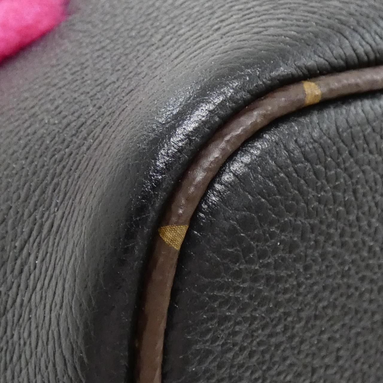 ノエ M56963