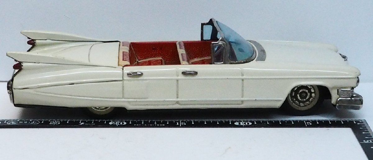 BANDAI - 萬代屋【60sキャデラック コンバーチブル大サイズ黒リペイント】ブリキ【箱無】 萬代屋【60s CADILLAC Convertible キャデラック コンバーチブル