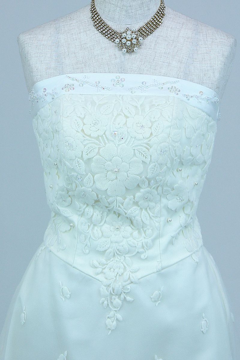 クラレナの 花ベロア柄 ウエディングドレス5号 (CLW744-5)(USED品  