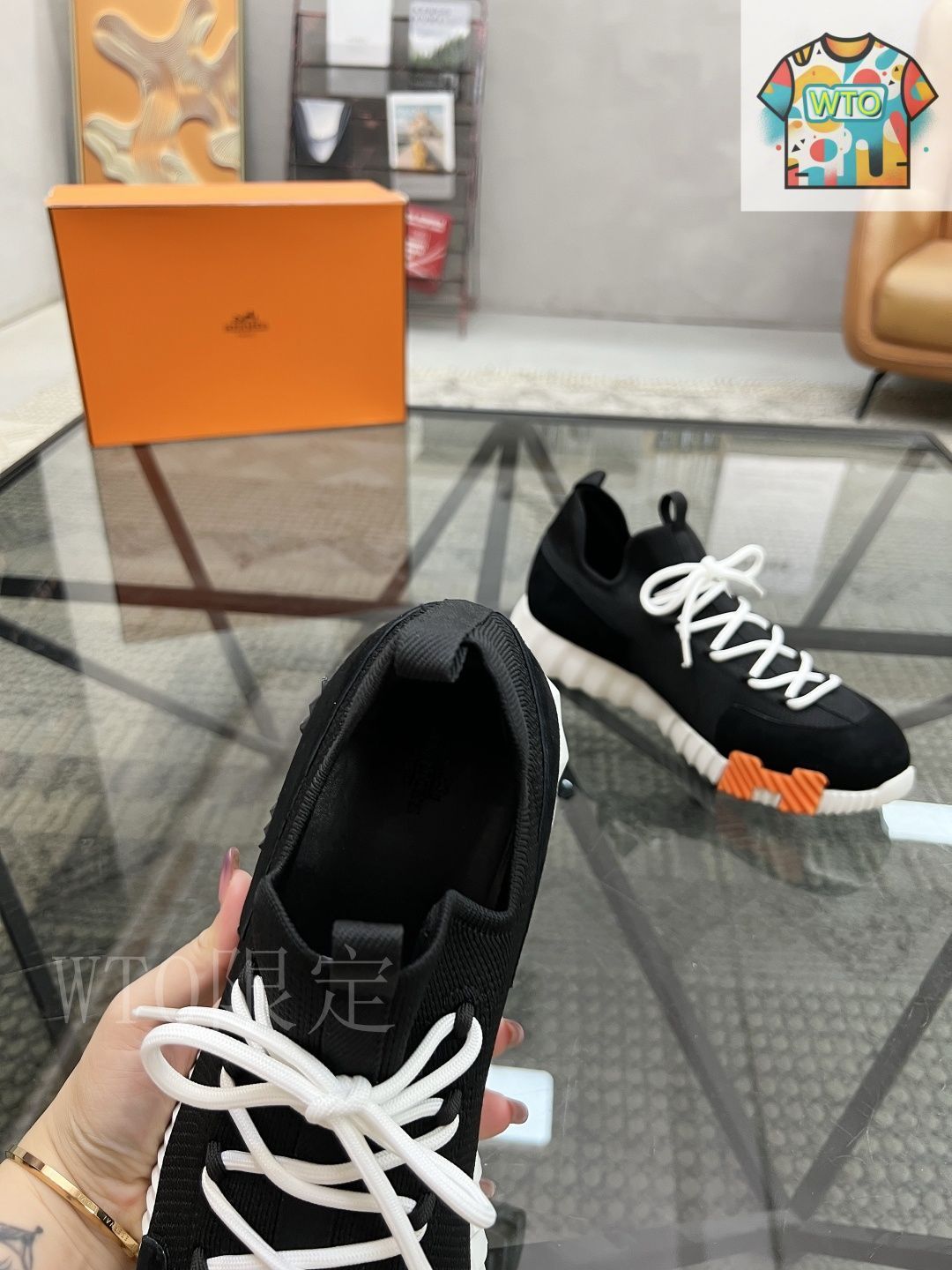 【スタイリッシュで軽やか♪】HERMES スニーカー HERMES エルメス Bouncing スニーカー02-1 - メルカリ