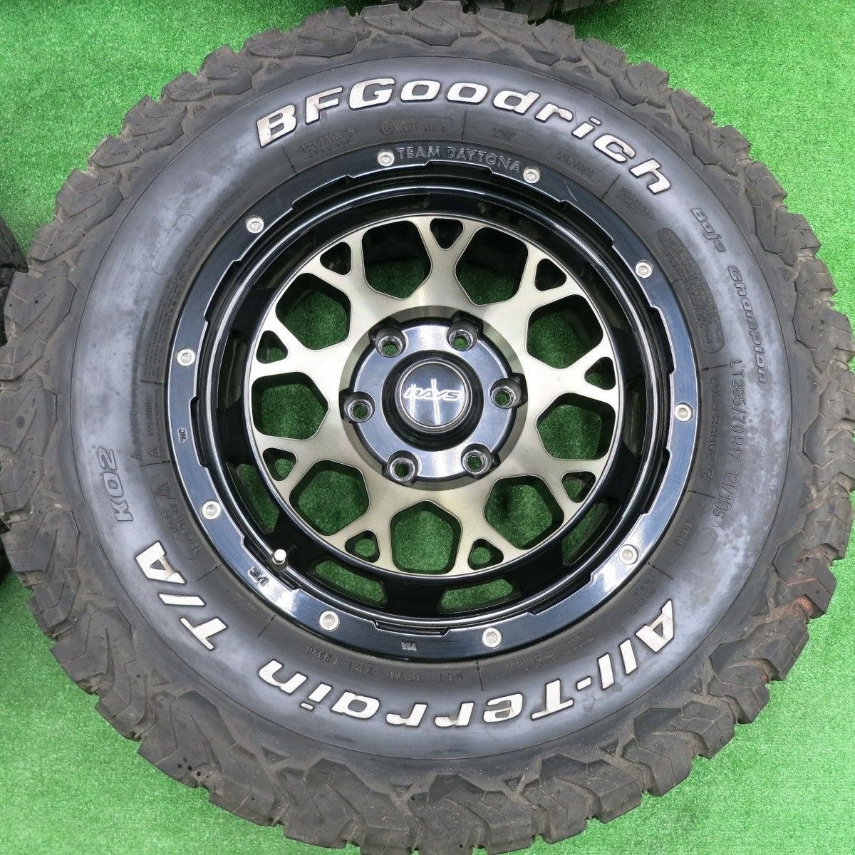 大阪よりRAYS M9 265/70R17 BFグッドリッチ 4本セット 大阪よりRAYS M9 265/70R17 BFグッドリッチ 4本セット