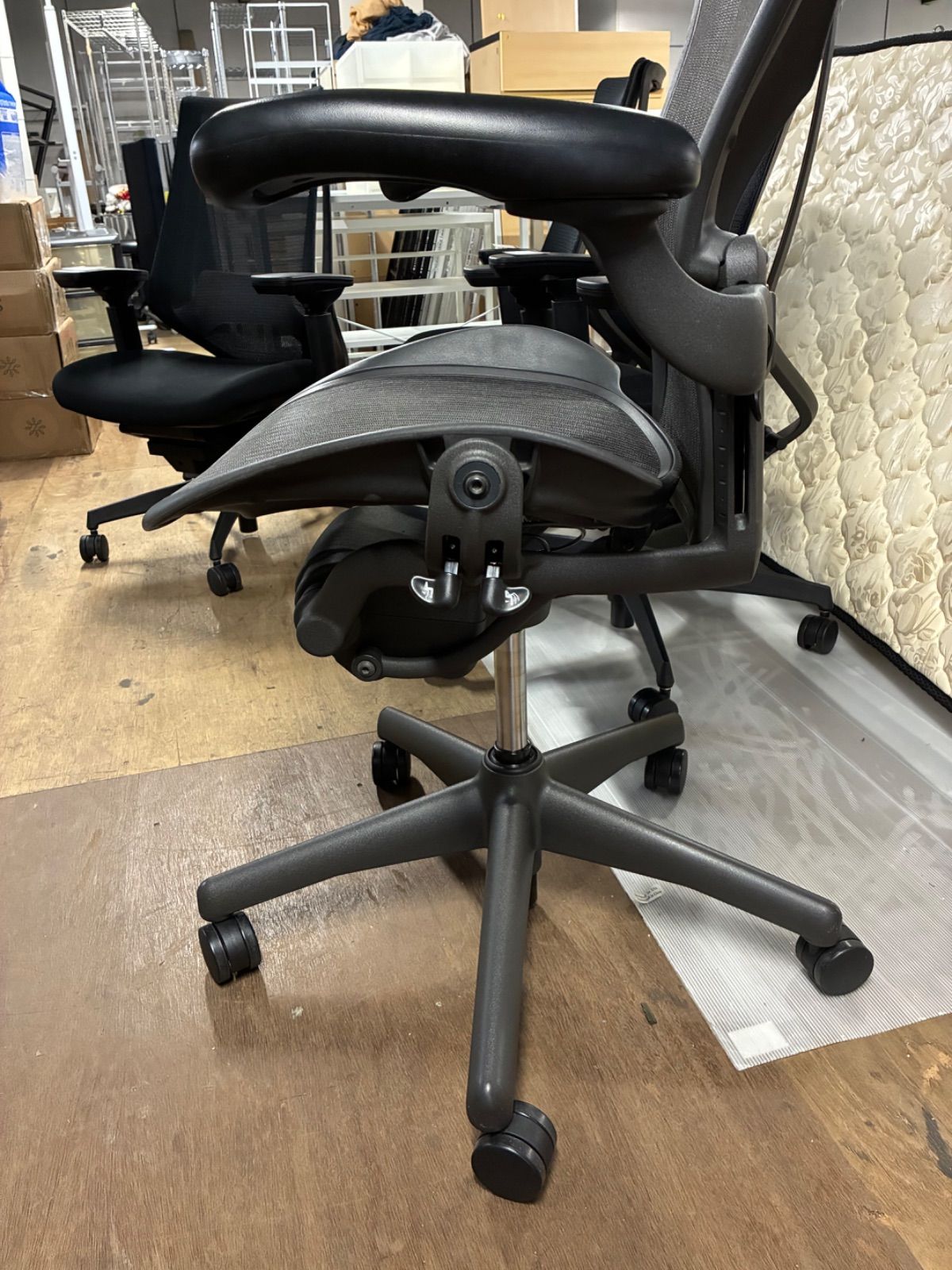 アーロンチェア オフィスチェア