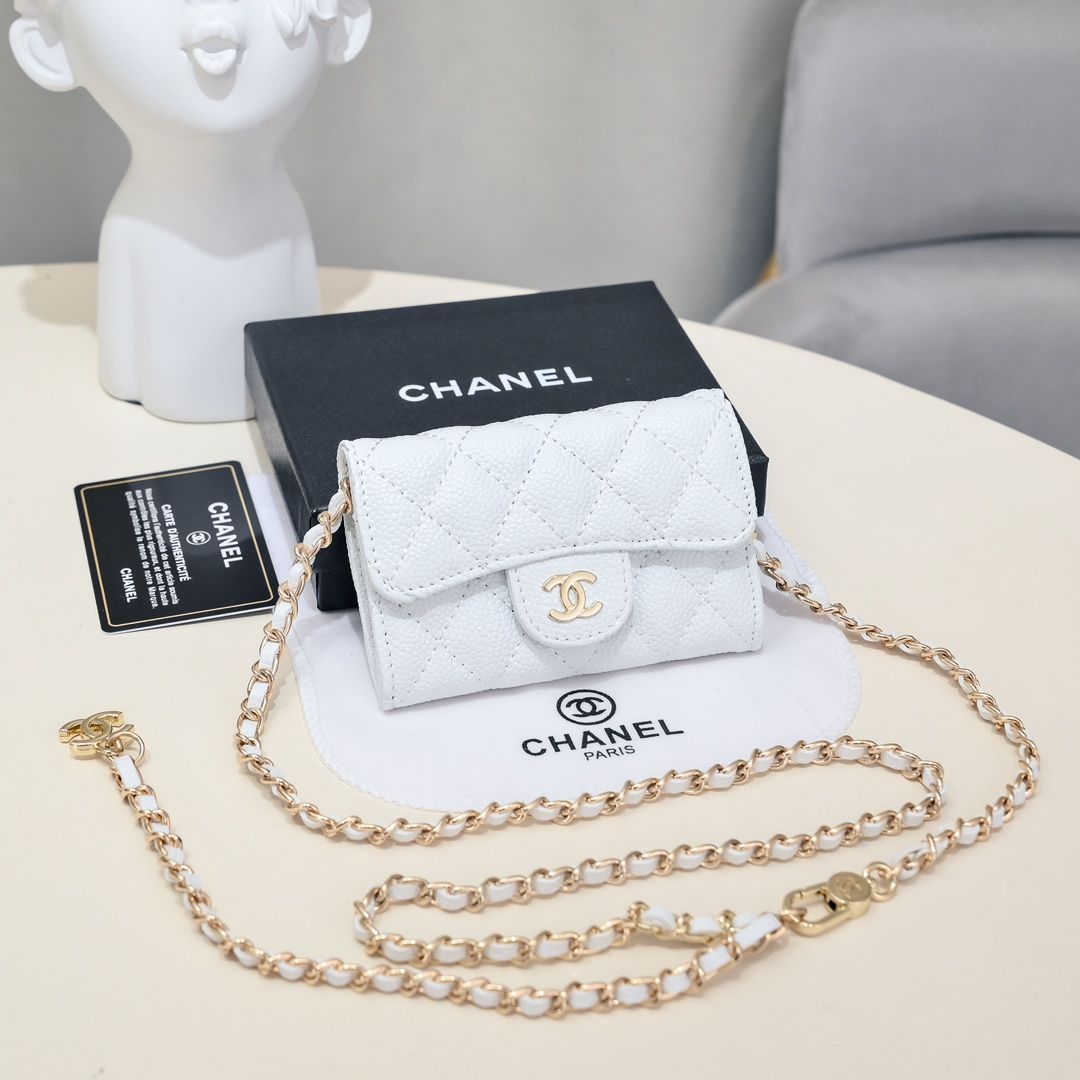 CHANEL ピンクレザーキーケース　コインケース ピンク系 CHANEL(シャネル) コインケース・小銭入れ(レディース