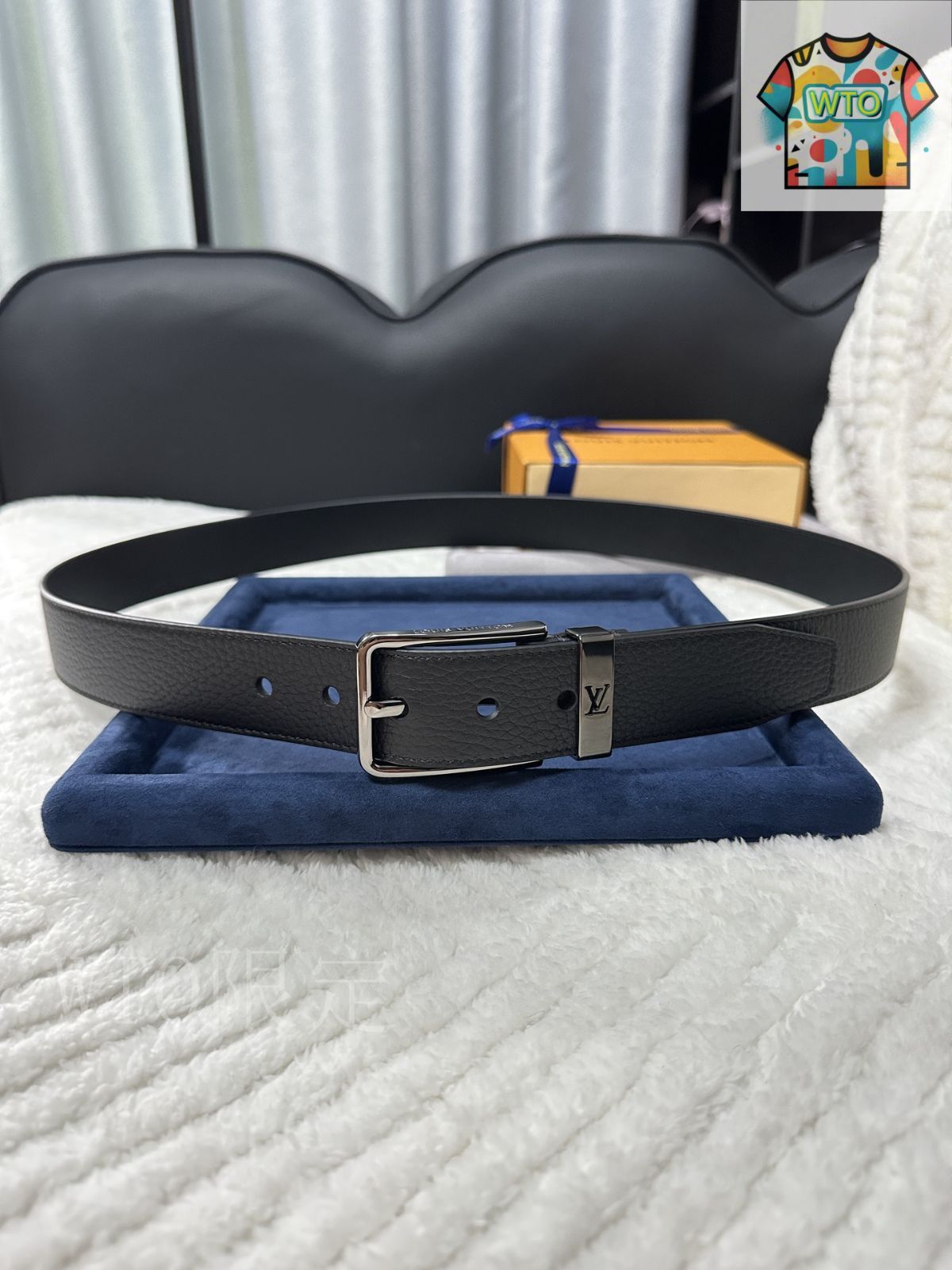 美品 レア物 LOUIS VUITTON ルイヴィトン レザー 革 ベルト Louis Vuitton ルイヴィトン レザーベルト LV ピラミッド