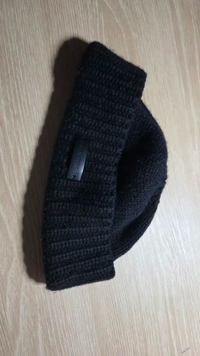 PEACEMINUSONE 黒 ニット帽 ひも付き PEACEMINUSONE ビーニー 黒