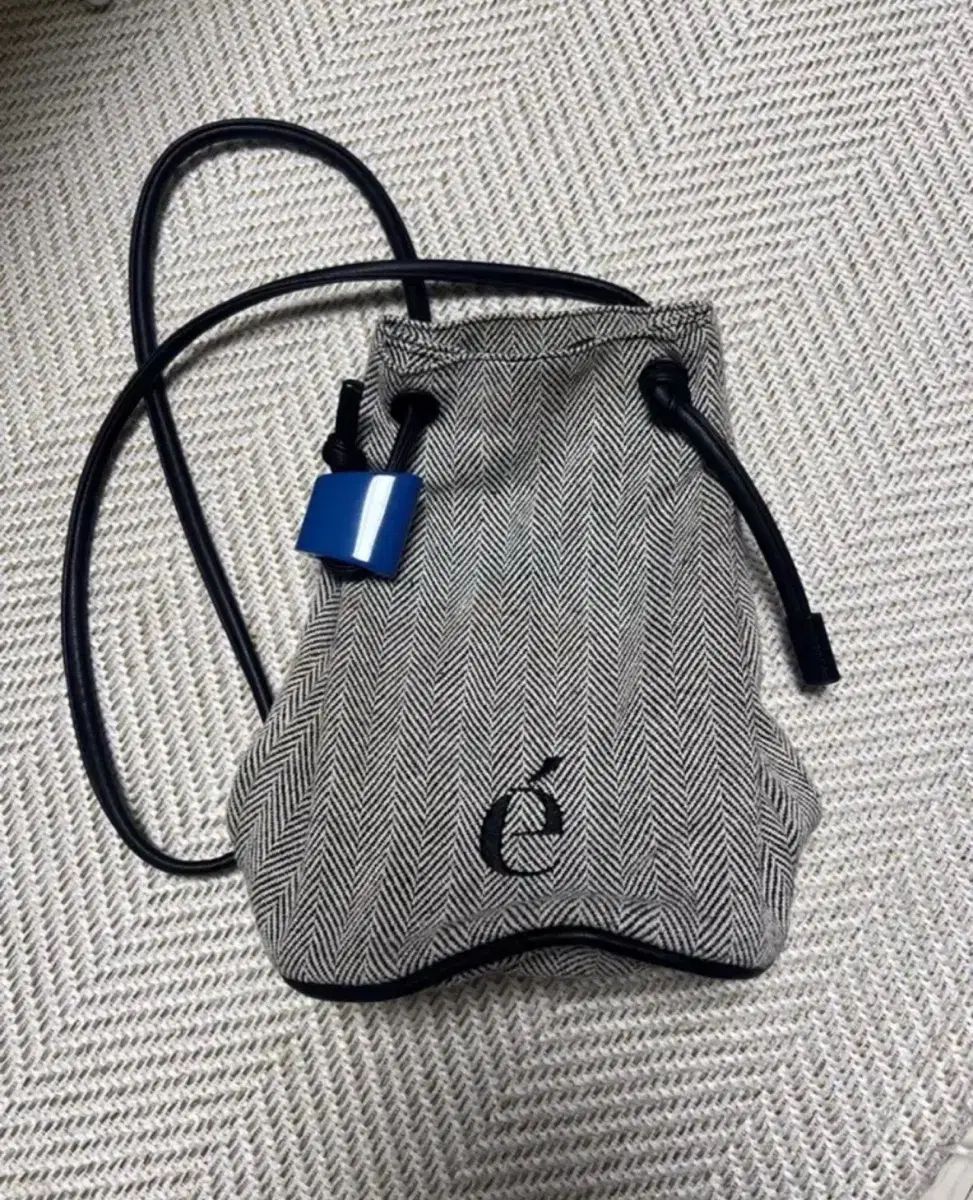 バケット クロスバッグ