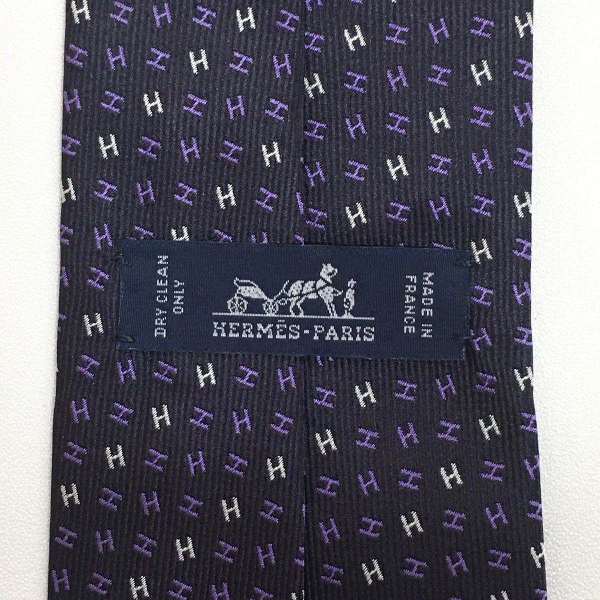 【美品】エルメス ネクタイ パープル H柄 高級 ハイブランド【フランス製】 楽天市場】【アパレル】HERMES エルメス ネクタイ Hロゴ シルク