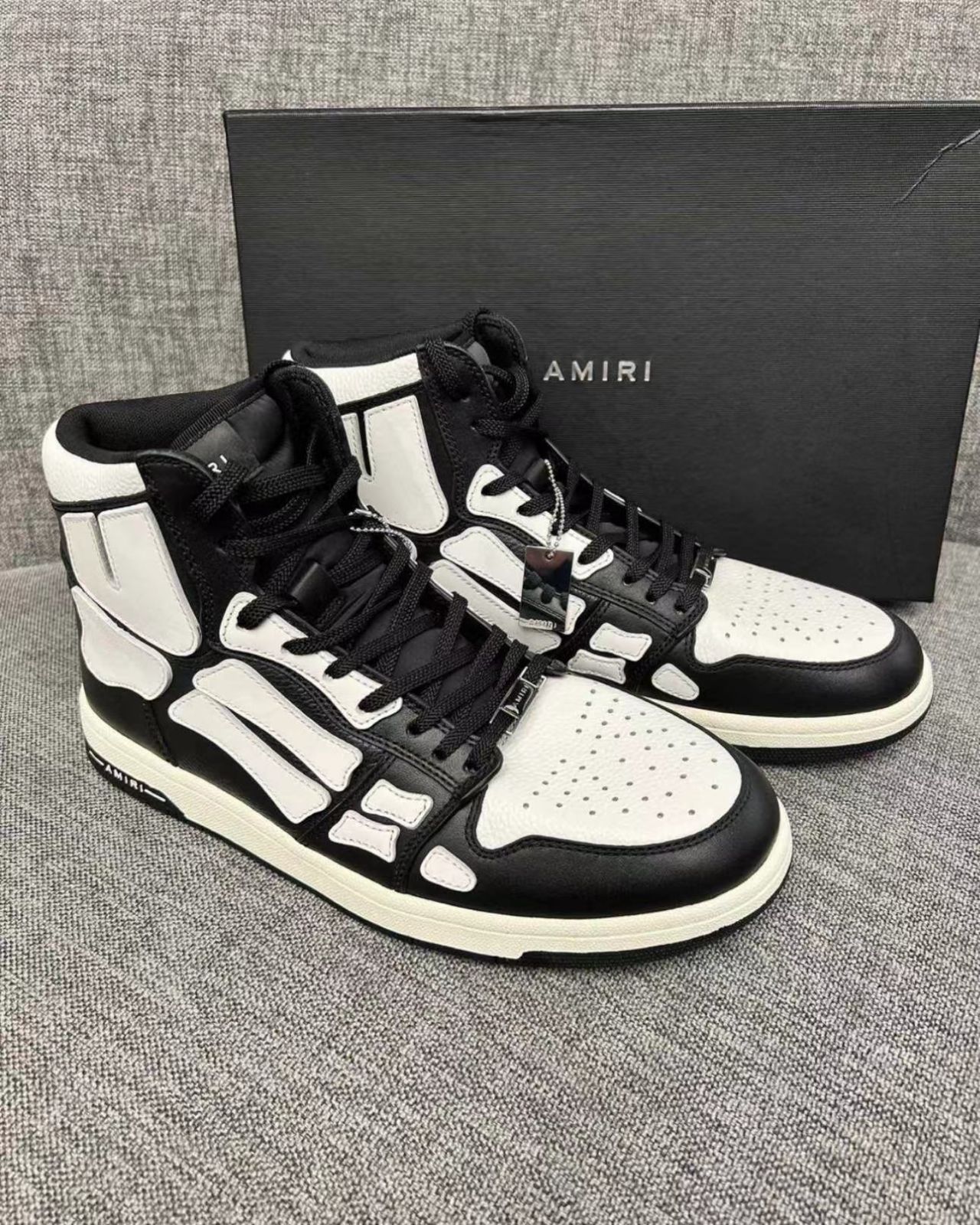 AMIRI SKEL TOP HI レザースニーカー