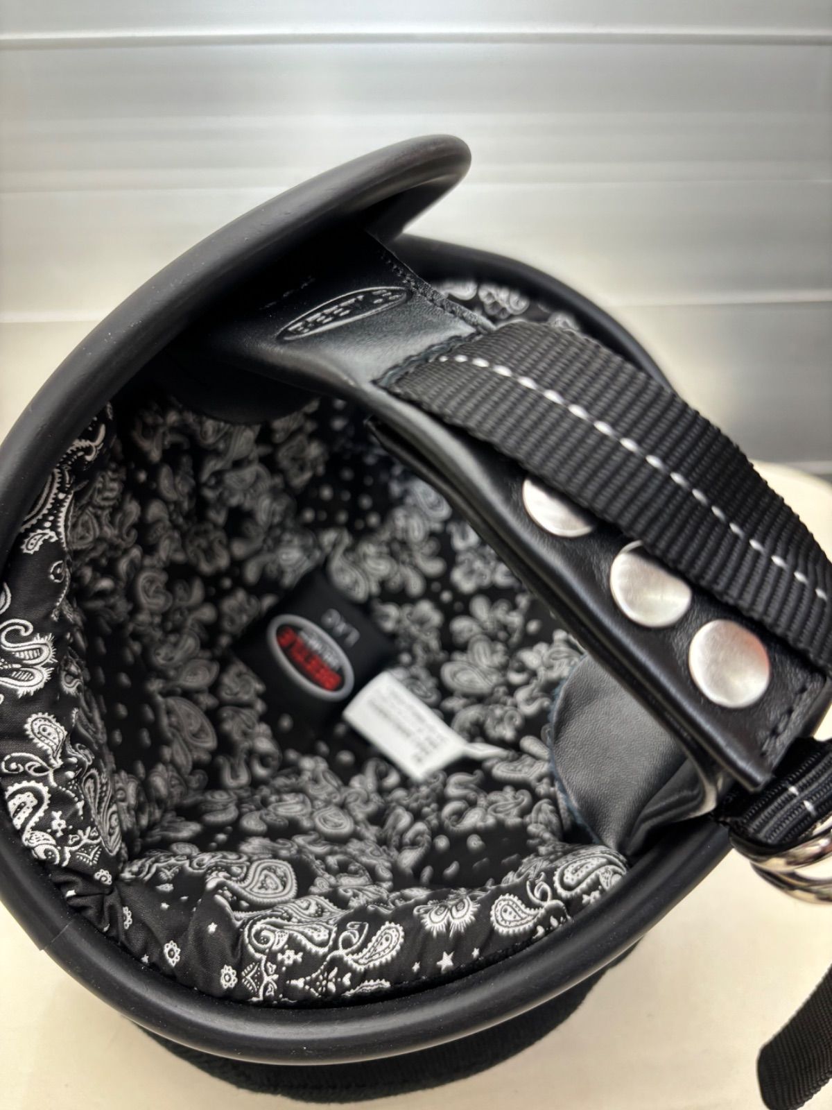 オーシャンビートル LAC 別注マットホワイト Wストラップ黒 ペイズリー